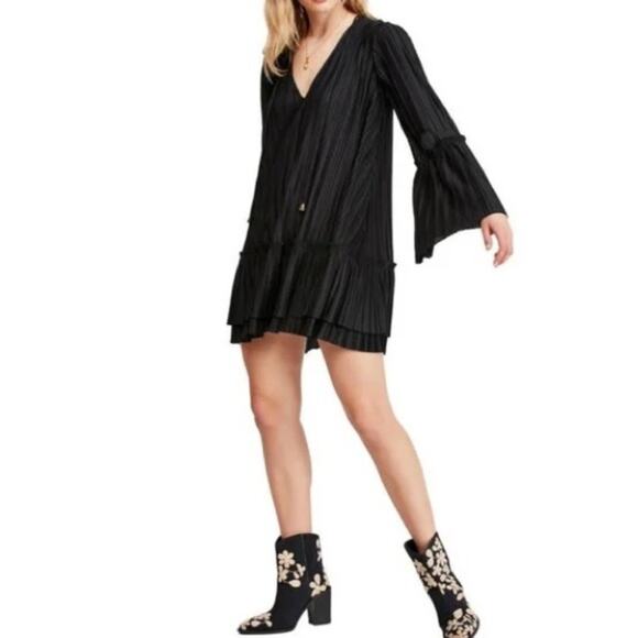 NWT Free People Can't Help It Plisse mini dress black pleated size Small - Picture 2 of 10